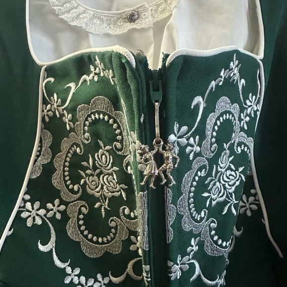 Vintage Oktoberfest Dirndl Dress by Licht - Picture 3 of 6